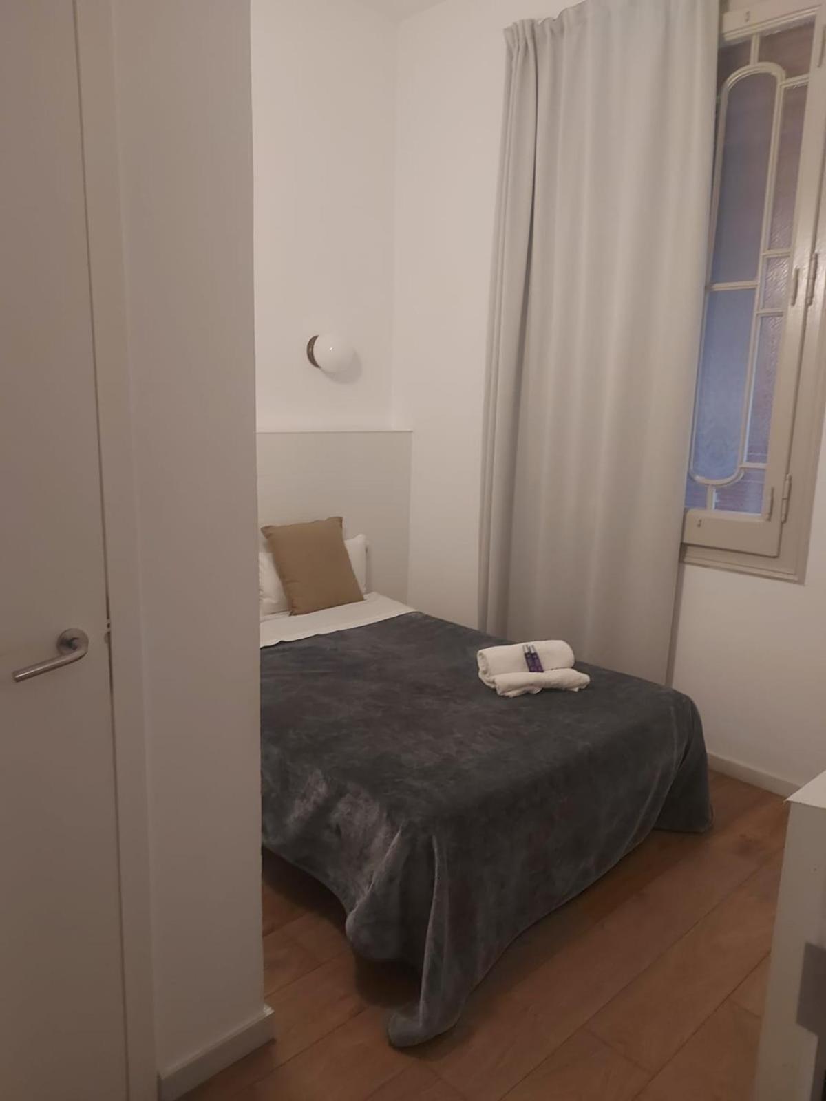 Hostal Argo Barcelona Room photo